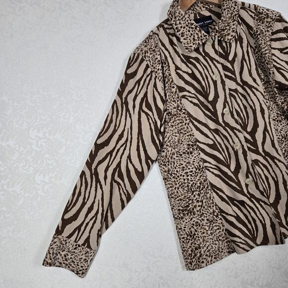 VTG Robert Louis Shirt Jacket Shacket sz M Brown Tan Animal Print Button Front - Picture 7 of 16